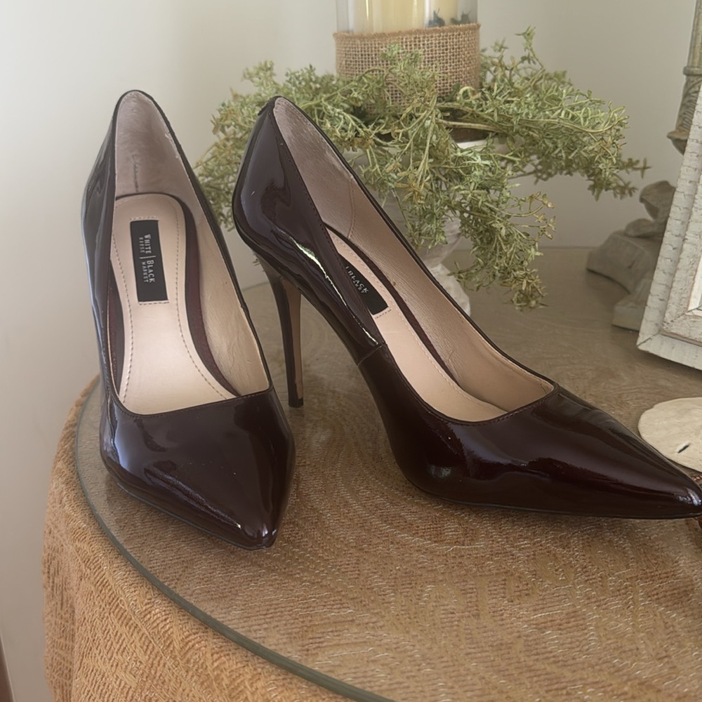 White House Black Market wine colored
Stiletto Heels. 7.5